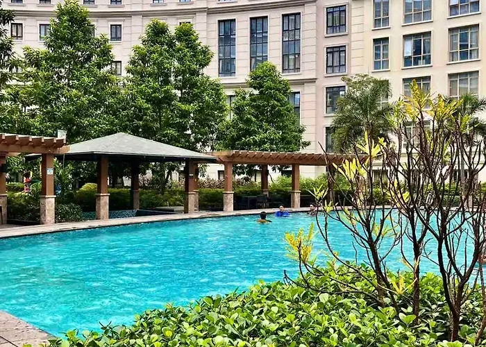 Big Unit In Newport Near Naia W Balcony *