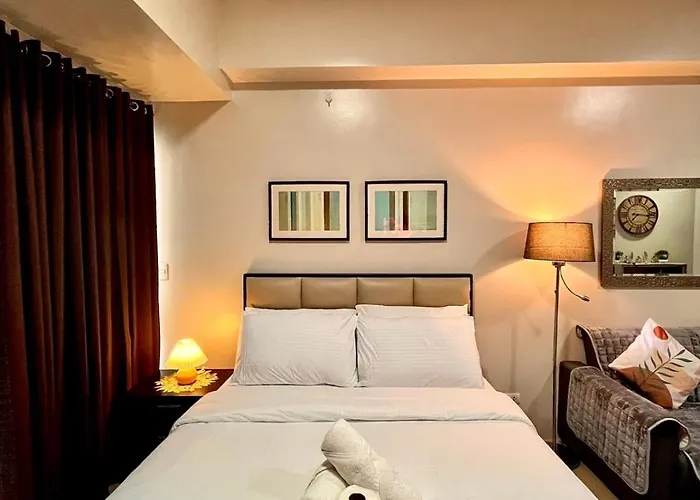 Big Unit In Newport Near Naia W Balcony Apartment Manila