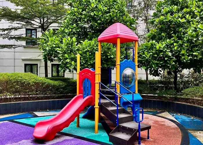 Big Unit In Newport Near Naia W Balcony Apartment *