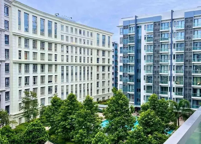 Big Unit In Newport Near Naia W Balcony Manila